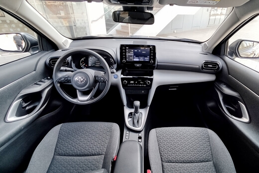 טויוטה יאריס קרוס מול סקודה קאמיק